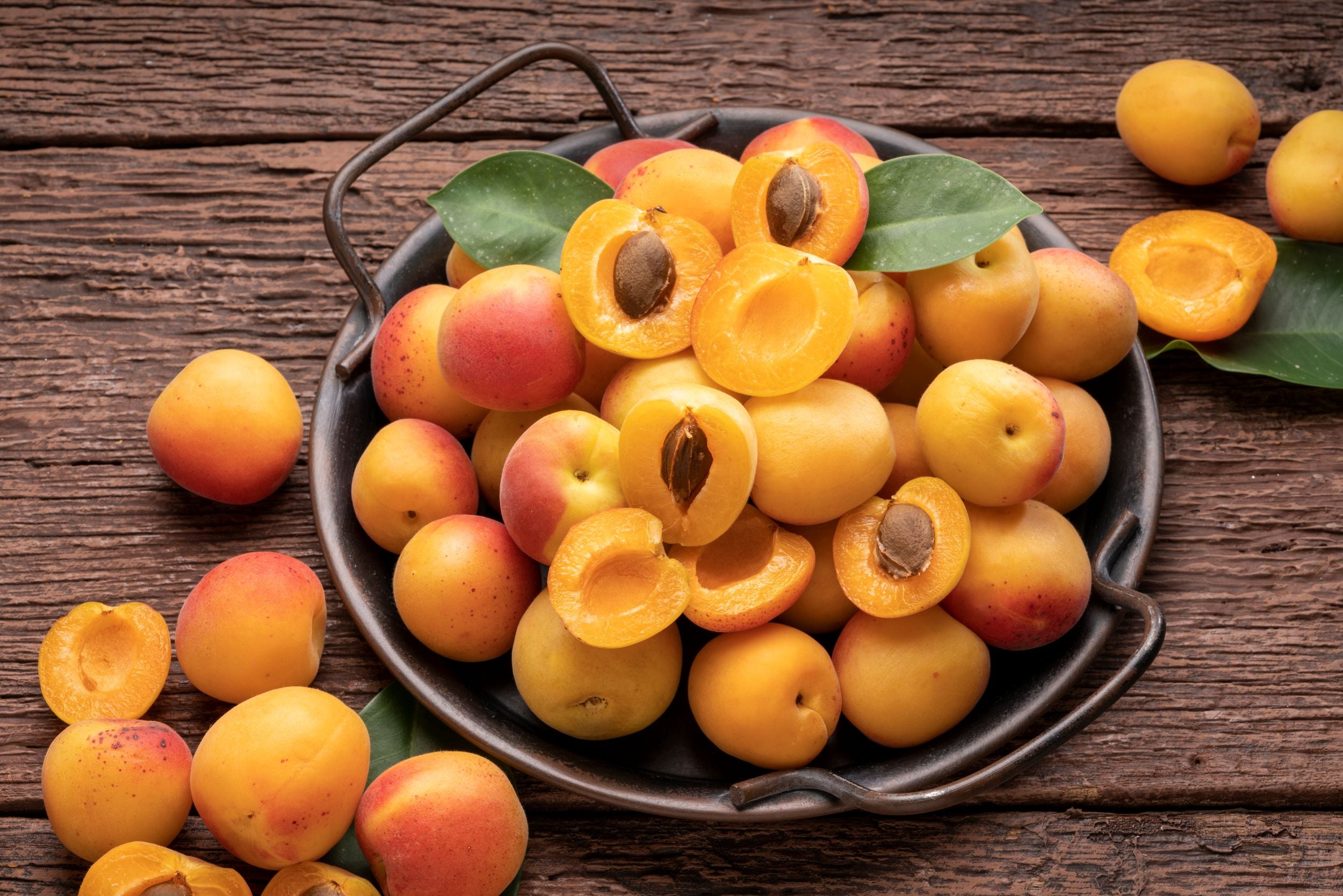 Fresh Frozen Organic Apricot Halves