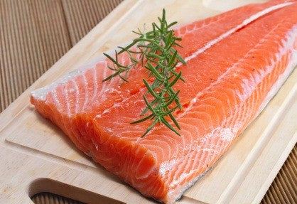 http://nwwildfoods.com/cdn/shop/products/Wildsilversalmon-fillets.jpg?v=1674424053