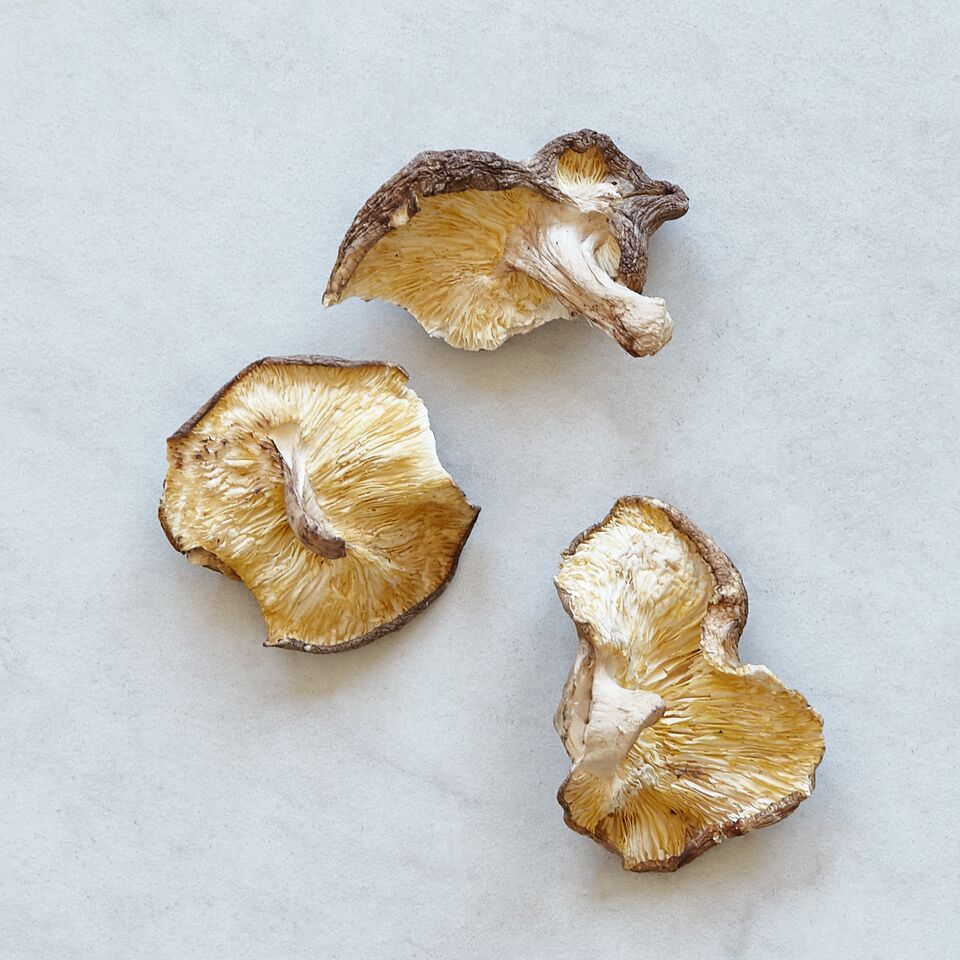 Dried Organic Shiitake Mushrooms